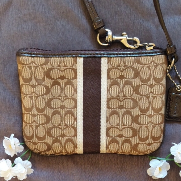 Coach Brown and Tan Wristlet with Signature Pattern - Picture 4 of 7